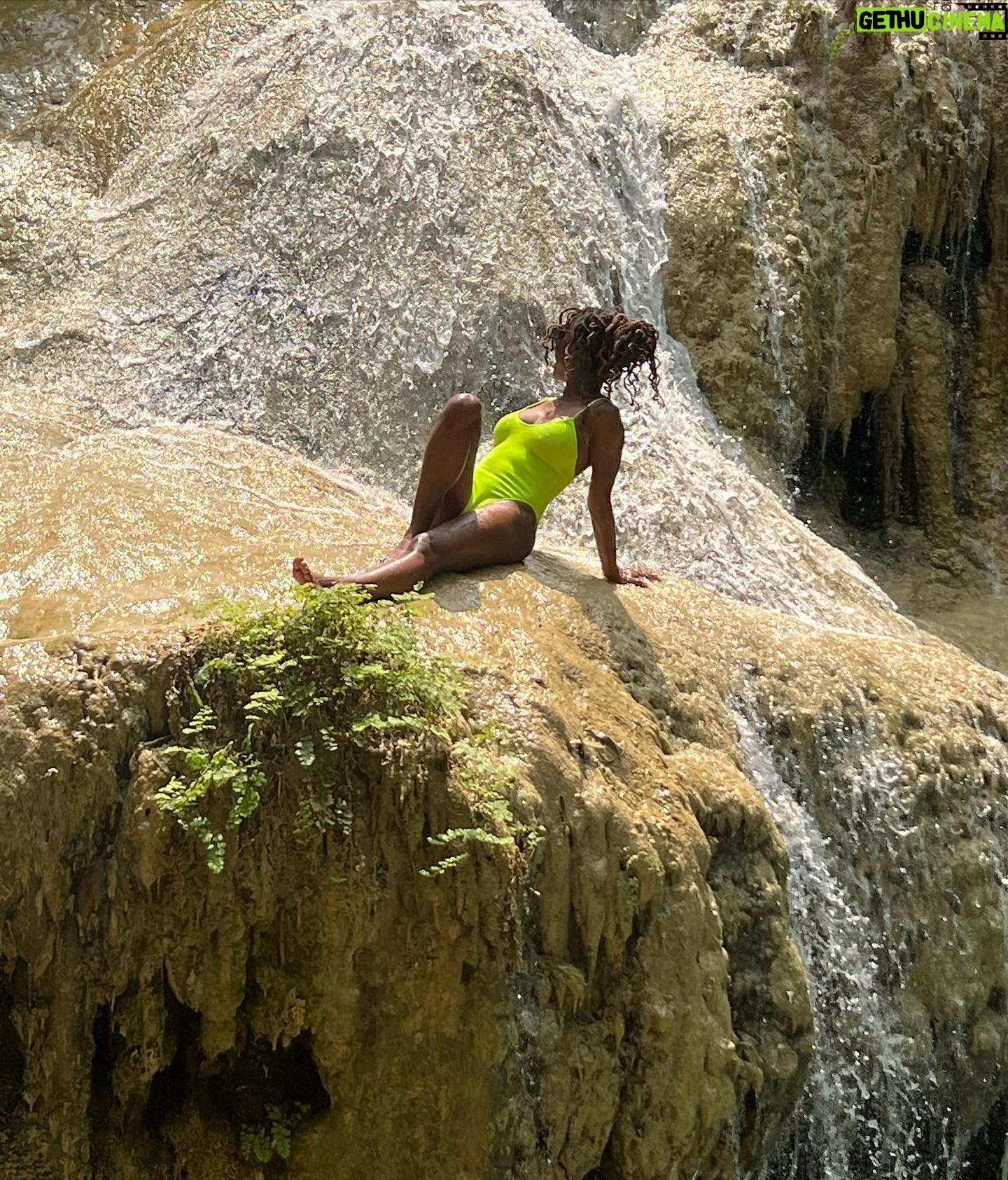 Shanola Hampton Instagram - Thinking of the love I found in Thailand! #photodump #saveelephants