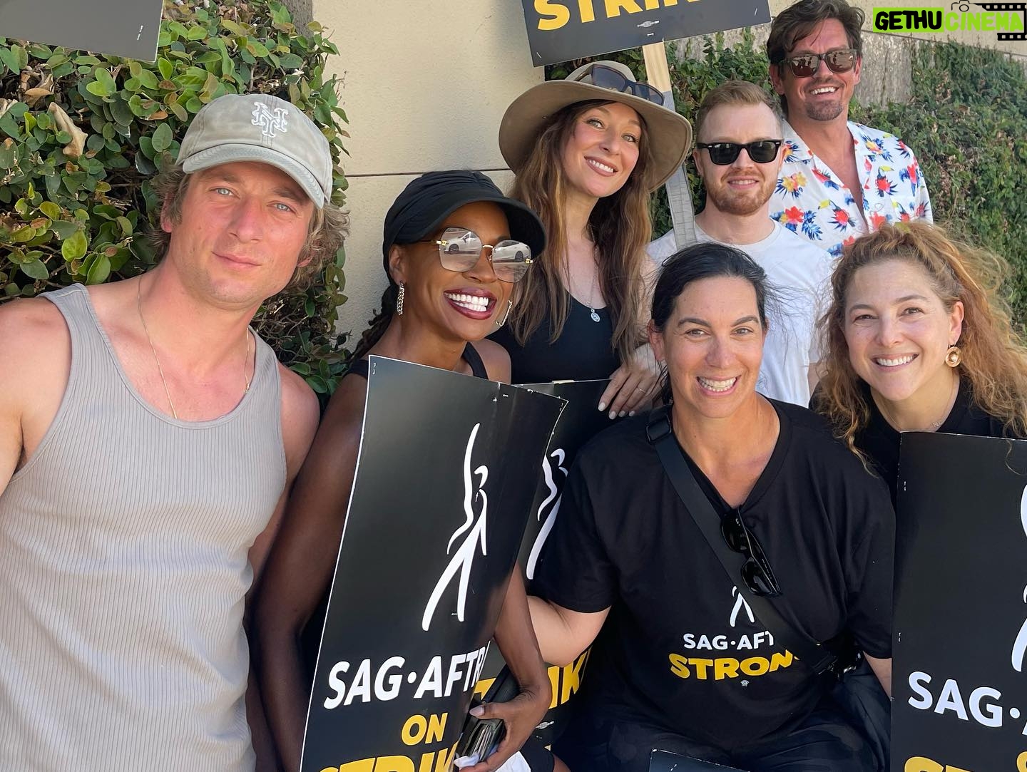 Shanola Hampton Instagram - Reunited! #SAGStrong #SAGStrike #WGAstrong #FOREVERFamily
