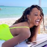 Shanola Hampton Instagram - My mother used to say: “This joy that I have the world didn’t give to me. The world didn’t give, so the world can’t take it away!”#truebliss #Godisamazing #TakemebackTuesday