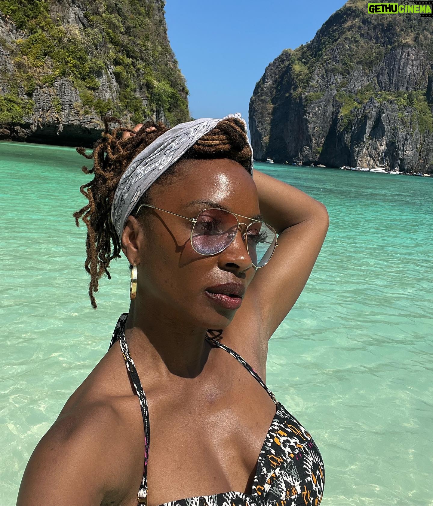 Shanola Hampton Instagram - Thinking of the love I found in Thailand! #photodump #saveelephants