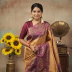 Sharanya Turadi Instagram – Aren’t we all living a vintage dream?

Journey through time where the past meets the future with Mokshaa’s Retro Futurism marvel! 

This beautiful rust gold saree, embellished with a peacock border, paired effortlessly with a chic maroon blouse, invites you to explore a fusion of vintage charm and futuristic style. 

DM to place your orders and check out the link in our bio for more ! 

#saree #indiansaree #ethnicwear #womensaree #mokshaa #sharanyaturadi #sharanyaturadi_official  #sharanya #fashion #fashionmodel