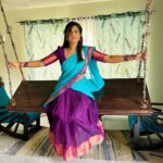 Sharanya Turadi Instagram – Day 1 of Pandian Stores 2, entering the PS family as Thanga Mayil from today 🦚 
Vera enna kepen? 
Eppothum pola unga anbum aatharuvum than 🙏😍
 Heartfelt gratitude to my kanmanies ❤️ 

#pandianstoresserial #thangamayil #newbegginings❤️