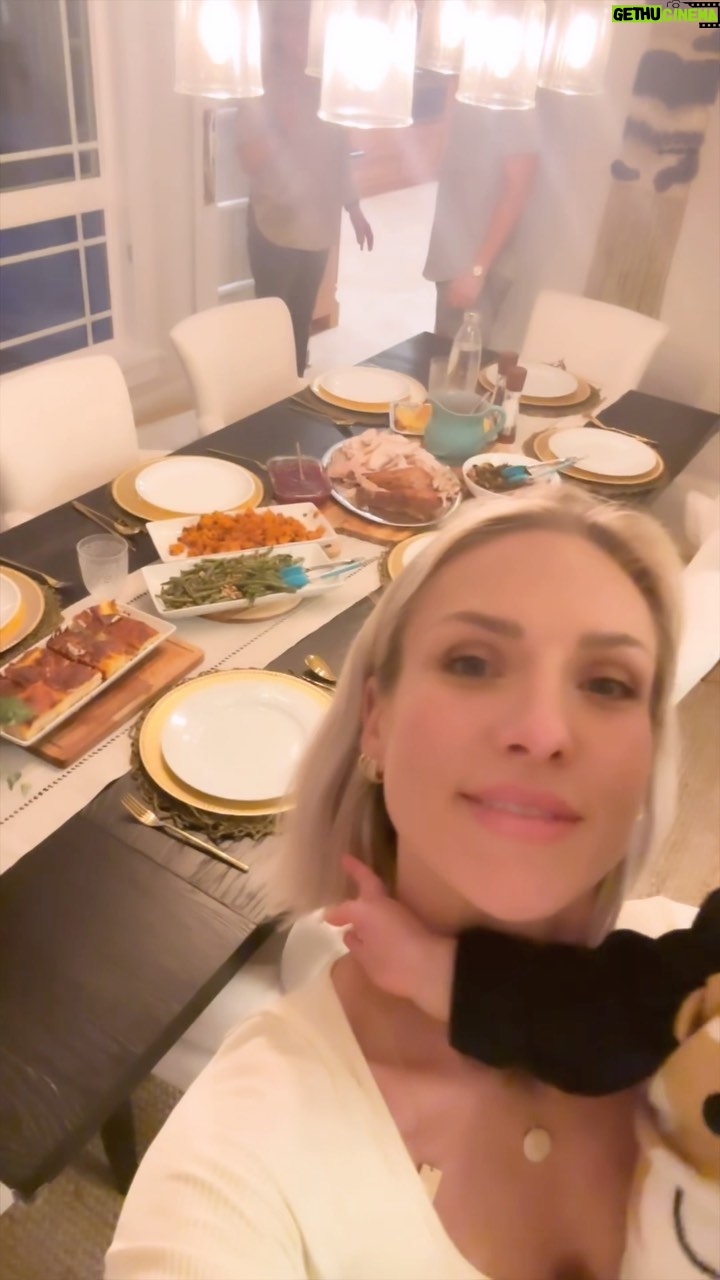 Sharna Burgess Instagram - Thankful ✨🤍🙏🏻 A little glimpse of yesterday. Family, love, friends and amazing food (that this year I decided to not cook and I loved that choice for me 😊) I’m grateful for so many things but especially this little tribe of mine. Grateful to love them and to know what it feels like to BE loved by them. Supported by them. Through the ups and downs, the transitions and lessons, the heartbreak and healing it’s all easier with them beside me. Though this year looked different to what I thought it would, it’s exactly what it’s meant to be. So much of what I’ve manifested for my life is now my reality and I know the rest is coming. So, I sit today and everyday in gratitude for all I have, I sit in patience for that which is coming, and I sit in unconditional love in abundance for this life and this tribe of mine. Happy Thanksgiving everyone. To all 1M of you I’m grateful you’re here ✨♥️