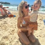 Sharna Burgess Instagram - Couldn’t choose 🏖️🫶🏼✨