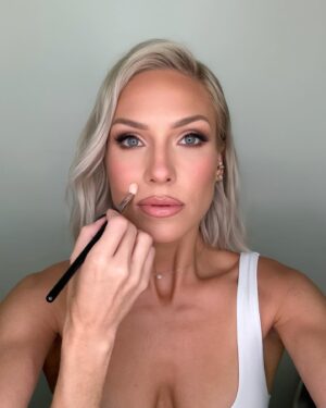 Sharna Burgess Instagram - Got glammed today and had to document it. ‘Tis a rare occasion these days. Thanks to the amazing @emmawillishmu that rocked both hair and makeup and made me feel beautiful 🤩 

The last 2 are my current state. Smudged make up, oily face, lashes ripped off, no ring light and no filter. Just keepin it real. Skin has texture, wrinkles and all sorts of imperfections. Just incase instagram had you forget that 😘

Also @iheartradio LETS FREAKING GO! I’m so excited for this finally happening 🤩