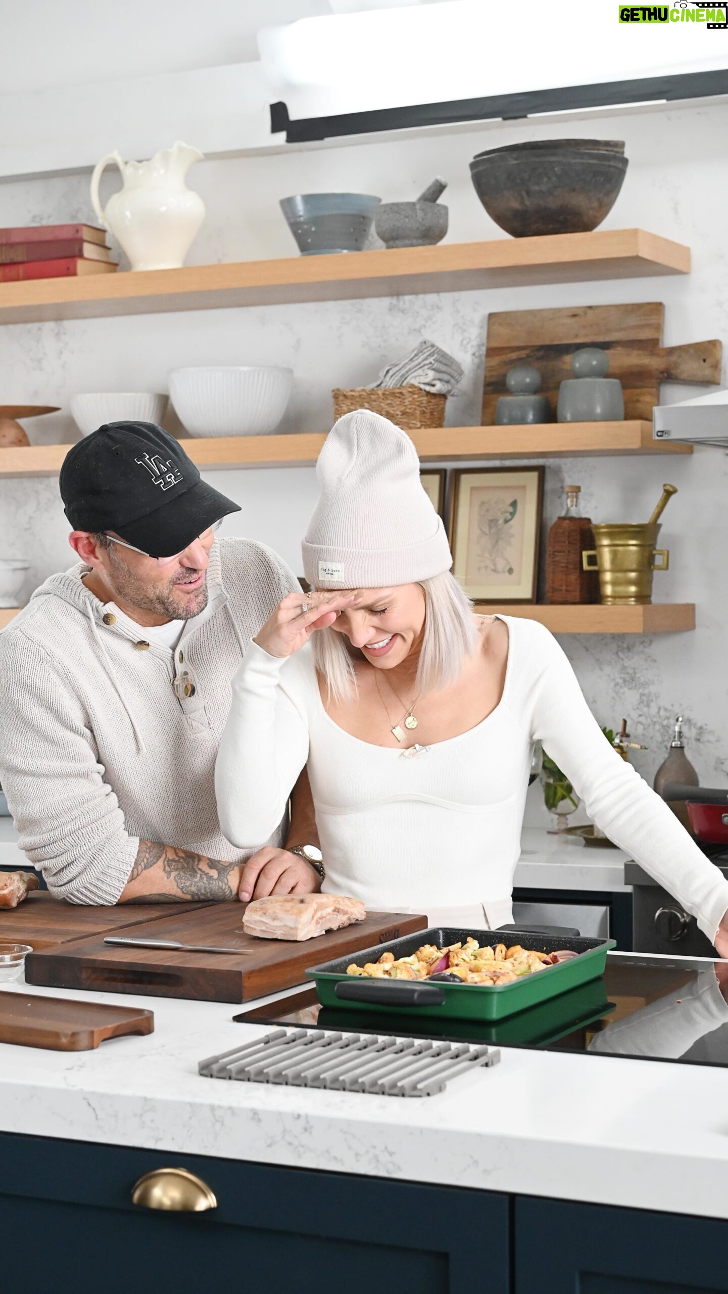 Sharna Burgess Instagram - I slipped some uni into the pasta I made for @brianaustingreen and @sharnaburgess. Find out if they love it or still hate it… Watch and shop #GettingGrilled with @CurtisStone - streaming FREE, only on @QVCHSNPlus! Or listen in each Tuesday wherever you find your podcasts.