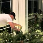 Sharna Burgess Instagram – How it started – how it’s going. 

Is anyone else exhausted and on their 3rd cup of coffee?? 😂💀

Merry Christmas you guys xx