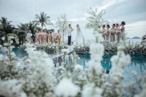 Sharon Chan Man-Chi Instagram - 謝謝你們♥️♥️
記得半年前的一個早上
收到你的Whats app 
說你要結婚了
想邀請我們出席
問我可以嗎？
嗰一刻我真係好感動
跟住諗都冇諗
就即刻答你
我哋一齊出席
非常替你們高興😘
跟住我就即刻訂機票
同埋請假兼保守秘密

原來眨吓眼
同你已經識咗20年
2003年
我哋拍下一站彩虹認識
2023年
可以見証你哋嘅人生大事
做你嘅兄弟團
陪你娶老婆
真係好開心💕
我而家仲喺度回味緊
蘇梅島嘅點點滴滴
啲相應該有排post😆

祝福你倆
百年好合💗永結同心💗
最緊要快啲整隊足球隊!!

最後真係要讚你老婆
全個婚禮都係佢一手策劃
真係好勁👍👍
相信我哋呢班兄弟
好放心將你交俾佢
靚湯一定會好好照顧你❤️

@kennethmkm 
@roxannetong