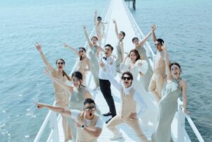 Sharon Chan Man-Chi Instagram - 謝謝你們♥️♥️
記得半年前的一個早上
收到你的Whats app 
說你要結婚了
想邀請我們出席
問我可以嗎？
嗰一刻我真係好感動
跟住諗都冇諗
就即刻答你
我哋一齊出席
非常替你們高興😘
跟住我就即刻訂機票
同埋請假兼保守秘密

原來眨吓眼
同你已經識咗20年
2003年
我哋拍下一站彩虹認識
2023年
可以見証你哋嘅人生大事
做你嘅兄弟團
陪你娶老婆
真係好開心💕
我而家仲喺度回味緊
蘇梅島嘅點點滴滴
啲相應該有排post😆

祝福你倆
百年好合💗永結同心💗
最緊要快啲整隊足球隊!!

最後真係要讚你老婆
全個婚禮都係佢一手策劃
真係好勁👍👍
相信我哋呢班兄弟
好放心將你交俾佢
靚湯一定會好好照顧你❤️

@kennethmkm 
@roxannetong