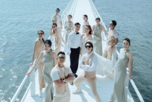 Sharon Chan Man-Chi Instagram - 謝謝你們♥️♥️
記得半年前的一個早上
收到你的Whats app 
說你要結婚了
想邀請我們出席
問我可以嗎？
嗰一刻我真係好感動
跟住諗都冇諗
就即刻答你
我哋一齊出席
非常替你們高興😘
跟住我就即刻訂機票
同埋請假兼保守秘密

原來眨吓眼
同你已經識咗20年
2003年
我哋拍下一站彩虹認識
2023年
可以見証你哋嘅人生大事
做你嘅兄弟團
陪你娶老婆
真係好開心💕
我而家仲喺度回味緊
蘇梅島嘅點點滴滴
啲相應該有排post😆

祝福你倆
百年好合💗永結同心💗
最緊要快啲整隊足球隊!!

最後真係要讚你老婆
全個婚禮都係佢一手策劃
真係好勁👍👍
相信我哋呢班兄弟
好放心將你交俾佢
靚湯一定會好好照顧你❤️

@kennethmkm 
@roxannetong