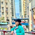 Sharon Chan Man-Chi Instagram - 最近日常🌵 1, 忽然街拍 2, 同Ah Zo互影 3,你哋喺肚裏面已經認識，沁沁津津💕 4,剪完頭髮，去食茶記 5,冇特登，果日同阿仔襯咗 6,呢張相有啲sad 7,情人節突然收子樂砌的LEGO玫瑰🌹 開心到完全唔理低炒 8,呢隻嘢叫做𝐤𝐚𝐩𝐢𝐛𝐚𝐥𝐚，子樂大愛 9,我比較鍾意流鼻涕呢隻 10,點解呢個時候睇月老，喊死我🥹
