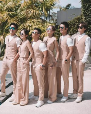 Sharon Chan Man-Chi Instagram - 人生第一次做兄弟😎
有幸第一次同非常好玩熱血
嘅鐵馬家族一齊做兄弟團
真係非常開心
又笑又喊♥️ 

#兄弟團 
#我很帥 
#馬家大婚
#幸運七人組