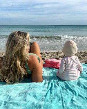 Shaughna Phillips Instagram - Experiencing the world again through my daughters eyes is one of the best gifts motherhood has given me 

Life has a habit of hardening us, seeing beauty in the small things is good for the soul 🧿🤍🫶🏼