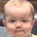 Shaughna Phillips Instagram - “When he comes back from the toilet to see his phone locked for 1827293 hours…” 😂🤷🏼‍♀️ Please comment some funny scenarios because I’ve been genuinely crying at this photo all day 😂