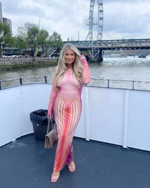 Shaughna Phillips Instagram - The bin is a paid actor 🗑️