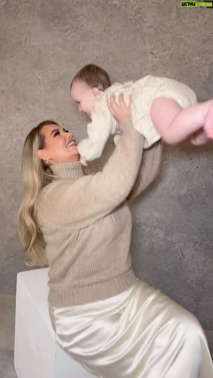 Shaughna Phillips Instagram - TO ALL OF MY MAMA’S OUT THERE 🌸💘🫶🏼🍭 Whatever your set up or situation may be, I hope you have a day of appreciation for who you are and what you bring to this world. We may not all wake up with a room full of flowers and balloons, we may not be going to fancy restaurants, in fact, today may just feel like any other day. But a mothers work is never done, and I see you and I want to celebrate YOU 💘 It’s my first Mother’s Day today, and I feel like the luckiest mama in the world, I get to spend every day with my Lucia, and even though I’m sure I’ve had hard days this past year, when I think back I don’t remember a single one, she is just the brightness in every room. But the reality is I’m not doing anything today, we’re going to see her dad which is not the way I thought I’d be spending my Mother’s Day 😂 but it is what it is! She makes every day Mother’s Day for me! So enjoy today, whatever it may look like for you. I also know how hard it is to be without a parent on days like today, so if that is you, I hope it goes quickly. Remember mama’s, the world would stop spinning without us! 🌎💘🫶🏼💫👩👧