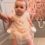 Shaughna Phillips Instagram – My Christmas dolly chops 🩷