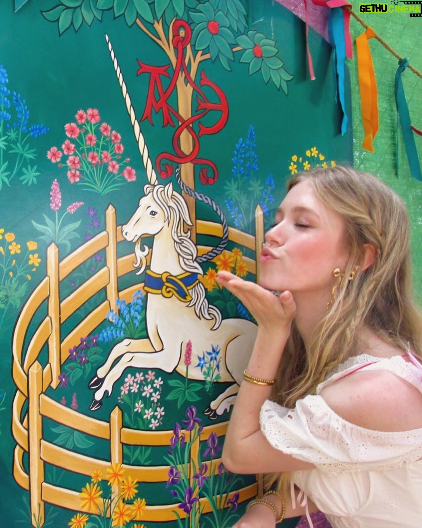 Shay Rudolph Instagram - HARK!! TWAS A MAGICAL TIME 🐉🐉🧚♀️💐💘🌟✨