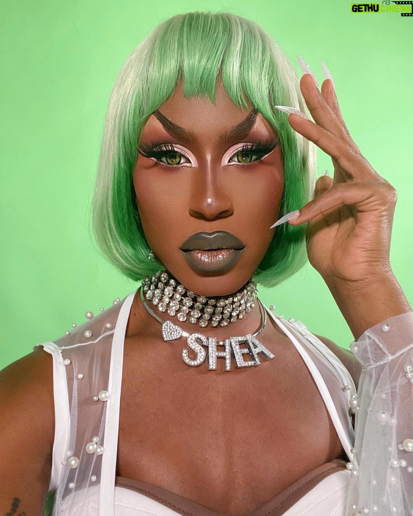 Shea Couleé Instagram - @peppermint247 better tell her daughter Wintergreen to watch out, cuz I’m coming for her gig…