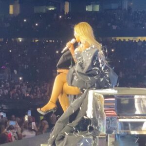 Shea Couleé Instagram - Had SUCH an amazing time at The Renaissance World Tour in Chicago. It was my first time seeing Beyoncé in 10 years, and the wait was worth it. 🤩