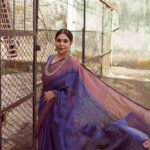 Shefali Shah Instagram – 💙💜

Saree @anavila_m
Jewellery @silverstreakstore
Photography @nupuragarwal__
Stylist @radhikamehra
Make up @pallavisymons
Hair @sandhyabellarae
Assisted by @styleby_foram
Assisted by @imraj_gupta