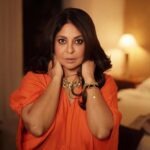 Shefali Shah Instagram – 🧡
Hair: @hairbymousami
Make up: @makeupartist_prasenjit
Photography: @portraits_by_pro

@esteelauderin
#ReNutriv
#SkinLongevity