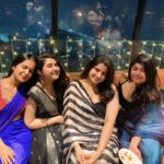 Shefali Shah Instagram - Diwali is about love, light, happiness, togetherness. And it’s been a ritual for years where we all meet at our home to celebrate just that. And it’s priceless.❤️❤️❤️