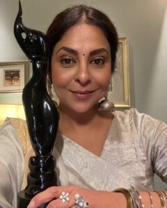 Shefali Shah Instagram - Sometimes it’s important to get lost to find yourself. This one isn’t just for the three of us. It’s for all of us. And more so all of you 🙏🏻❤️ @avinasharundhaware @filmfare