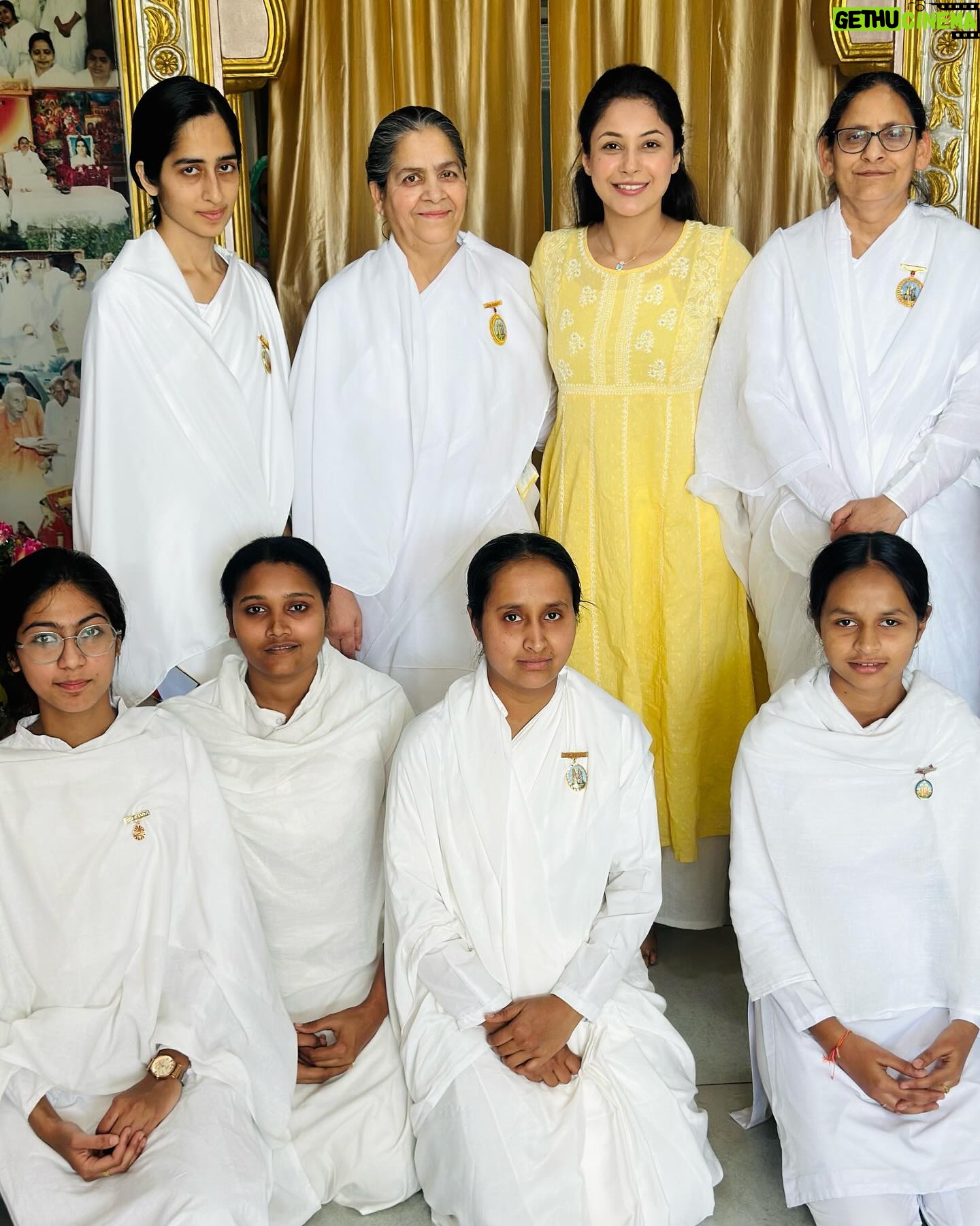 Shehnaaz Kaur Gill Instagram - feeling blissful ✨ @bkshivani #brahmakumaris
