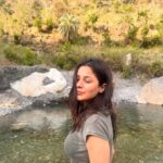 Shehnaaz Kaur Gill Instagram - mazze main raho 🏔️