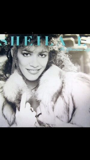 Sheila E. Instagram - TODAY!!!! Glamorous Life single was released. WOW!!!!! Thank u fam 💖💯🙏🏽 #glamorouslife #sheilae #sheilaedrummer #queenofpercussion #prince #legacy #escovedo