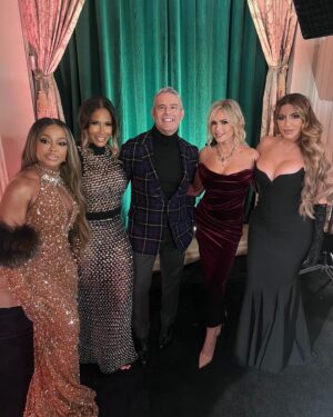 Shereé Whitfield Instagram - Don’t come for the Housewives or @bravoandy, honey… because you will be BANISHED! 🗡️ #TheTraitorsUS