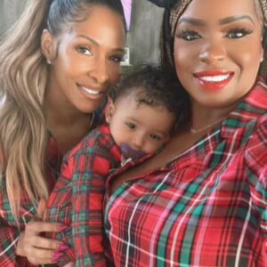 Shereé Whitfield Instagram - Some memories u have to keep close to the ❤️. Celebrating @Meccawhitfield_ first #Christmas 🎄🎅🏾 #TBT 

What are everyone’s plans for Christmas this year? 

#family #holidays #fyp #December #bless #positivevibes #Capricorn