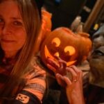 Sheri Moon Zombie Instagram – 🎃HAPPY HALLOWEEN🎃 #carvingpumpkins #blackcats #velvetowls #happyhallowversary #sherilovesrob