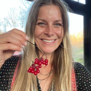 Sheri Moon Zombie Instagram - Green thumb'n it like this #lemonverbena #fig #highbushcranberry #keylime #juniper #sherimoonzombie #robzombie Growing stuff and foraging - keeping it real 💚✌🏼🧟‍♀️