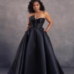 Sheryl Lee Ralph Instagram – Tonight, we toast to the performances that moved us and the stories that inspired us. Cheers! @sagawards 🥂 

Styled by @ivycoco23
Hair @sharifposton
Makeup @juanice.mua
Dress @waadaloqaili
Tailoring @klvn.s 
Shoes @rogervivier
Earrings @fernandojorge
Photographer @iamjamesanthony
Photo Assist @Tyblassingame