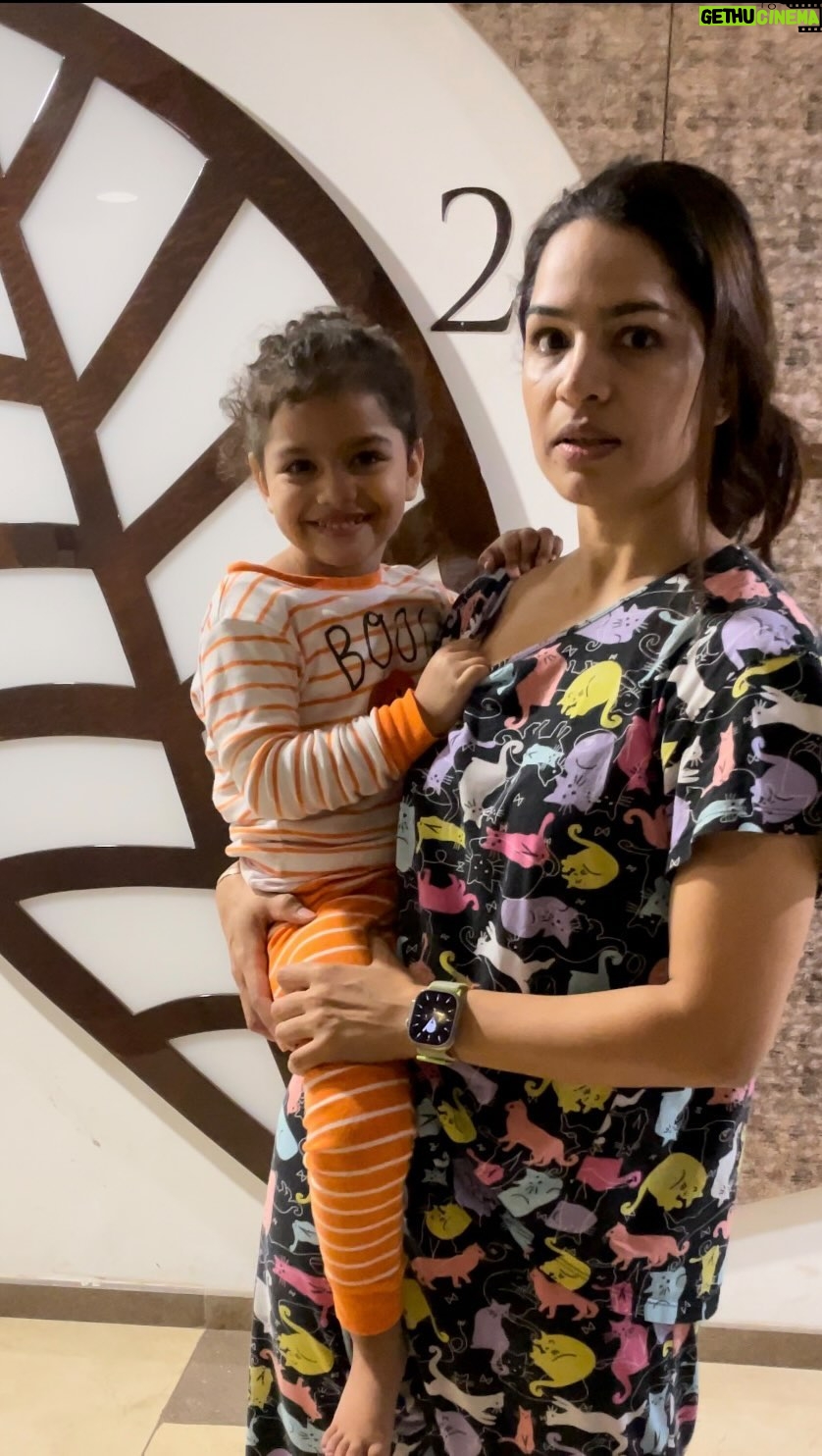 Shikha Singh Instagram - Errrr…. Weak moments 😬 #us #babiesofinstagram #babies #babygirl #baby #girl #girls #mom #mommy #momlife #motherhood #motherdaughter #reel #reels #trending #reelitfeelit #reelkarofeelkaro #fun #funny #humor #memes #insta #instagram #instagood #instadaily #blessed #grateful #bekind #beyou