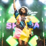 Shilpa Rao Instagram - So many emotions flowing high … and so real. Thank you Bengaluru for your love 🙏🏼❤️. Crazy scenes all you guys @buttonchutney @chandanraina @sharmasajal @johnston_dsouza @rohitprasannaflute @anil.chawla.keys @soothermusic @sarthak.pahwa @girish.dias @collectiveartistsdiaries @shotbyviper thank you for everything 🤗🤗🤗. Video by @shotbyviper HMU by @juhikab.makeupandhair #shilparao #shilparaolive
