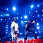 Shilpa Rao Instagram – Bhopal you were pure love last night ❤️❤️❤️.
See you soon 🤗.
Next stop … #Bengaluru ✌️.

@buttonchutney @chandanraina @sharmasajal @johnston_dsouza @rohitprasannaflute  @anil.chawla.keys @soothermusic @sarthak.pahwa @girish.dias @collectiveartistsdiaries @shotbyviper thank you for everything 🤗🤗🤗. 

Jewellery by @nashiraindia 
Photos by @shotbyviper 
HMU by @makeupartistnamrata 

#shilparao #shilparaolive