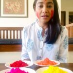 Shilpa Rao Instagram - Happy Holi 🤗❤️ Spread love, eat lots of mithai, listen to some awesome music and stay safe guys 🤗. This is thumri by the great Pandit Chhanulal Mishra Ji, my favourite 😍. #shilparao #happyholi