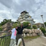 Shilpa Rao Instagram - Osaka Castle visit actually turned into a fun evening. We reached there rather late and thought we would just chill and look at the beautiful structure. But the rooftop was open and it turned into a fun BBQ night. Rest assured @riteshkrishnan & I can do a barbecue successfully from now on🤘🤘🤘. Post sunset it was a chill evening with the castle illuminating bright 🤩. #shilparao #riteshkrishnan #osakacastle