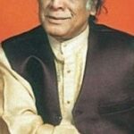 Shilpa Rao Instagram - It’s time for Raag Shuddh Sarang. What better than … Dil e nadan tujhe hua kya hai Aakhir is dard ki dawa kya hai … Mehdi Sahab ❤️. #mehdihassan #ghazal #shilparao