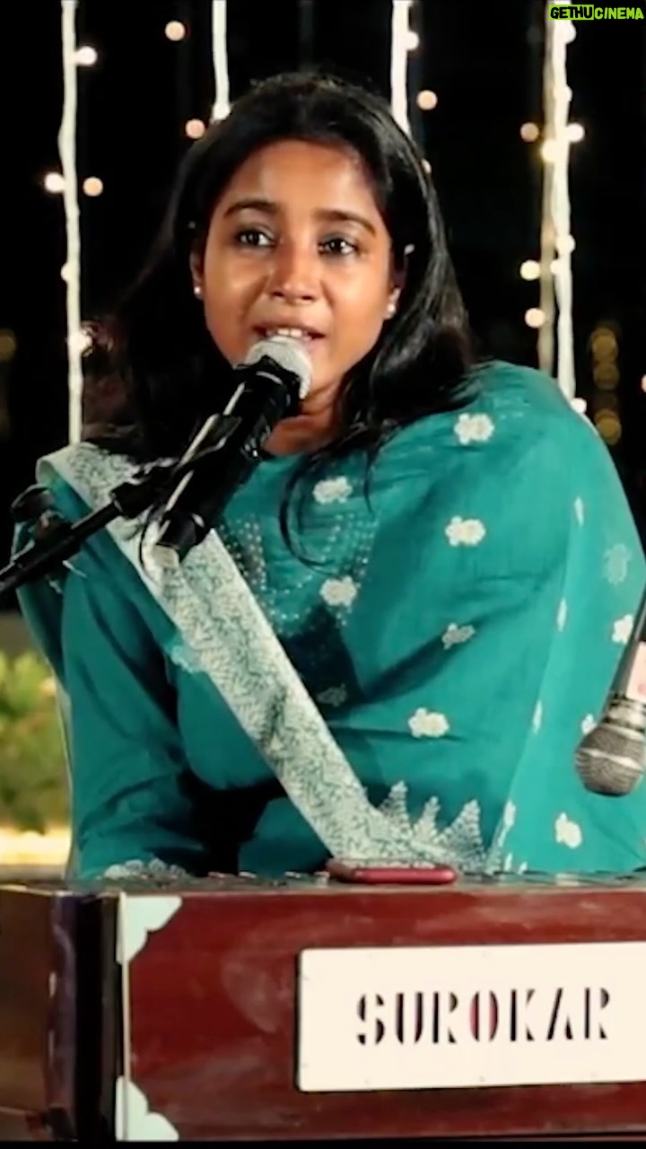 Shilpa Rao - 372.9K Likes - #5YearsOfKalank … thank you all for the love ❤️.
@ipritamofficial & @amitabhbhattacharyaofficial it was an absolute honour singing this 🤗.
#kalank #shilparao