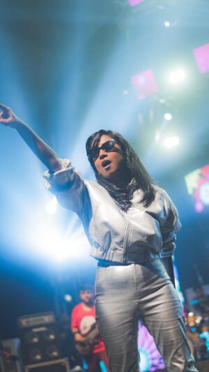 Shilpa Rao Instagram - #BANGKOK see you tonight 🤩🤩🤩.

@buttonchutney @chandanraina @sharmasajal @johnston_dsouza @rohitprasannaflute  @anil.chawla.keys @soothermusic @sarthak.pahwa @girish.dias @collectiveartistsdiaries @shotbyviper let’s do this 🤘🤘🤘.

#shilparao #shilparaolive