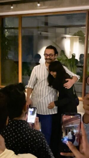 Shilpa Rao Instagram - Happy birthday #Aamir Sir, wishing you a great year ahead. #TereHawaale will always be our song 🤗❤️.

#shilparao #aamirkhan @aamirkhanproductions