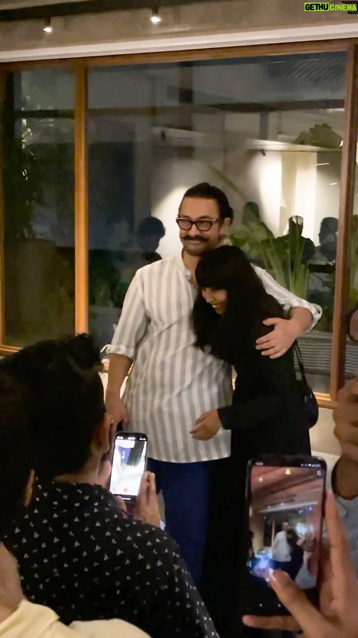 Shilpa Rao - 58.3K Likes - Happy birthday #Aamir Sir, wishing you a great year ahead. #TereHawaale will always be our song 🤗❤️.
#shilparao #aamirkhan @aamirkhanproductions
