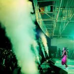 Shilpa Rao Instagram - #KOLKATA you guys sang like a dream … thank you for the love ❤️❤️❤️. @buttonchutney @chandanraina @sharmasajal @johnston_dsouza @rohitprasannaflute @anil.chawla.keys @soothermusic @sarthak.pahwa @girish.dias @collectiveartistsdiaries @piyushabhaysingh @ramanujdeka @hyperloop_sfx thank you for everything 🤗🤗🤗. Wearing @thesaikostudio Photos by @pixelsbypiyush HMU by @makeupartistnamrata #shilparao #shilparaolive