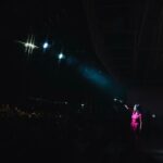 Shilpa Rao Instagram - #KOLKATA you guys sang like a dream … thank you for the love ❤️❤️❤️. @buttonchutney @chandanraina @sharmasajal @johnston_dsouza @rohitprasannaflute @anil.chawla.keys @soothermusic @sarthak.pahwa @girish.dias @collectiveartistsdiaries @piyushabhaysingh @ramanujdeka @hyperloop_sfx thank you for everything 🤗🤗🤗. Wearing @thesaikostudio Photos by @pixelsbypiyush HMU by @makeupartistnamrata #shilparao #shilparaolive