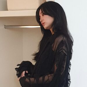 Shin Hyun-been Instagram - 🖤