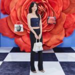 Shin Hyun-been Instagram – 🍏 #DELVAUX #delvauxmagritte